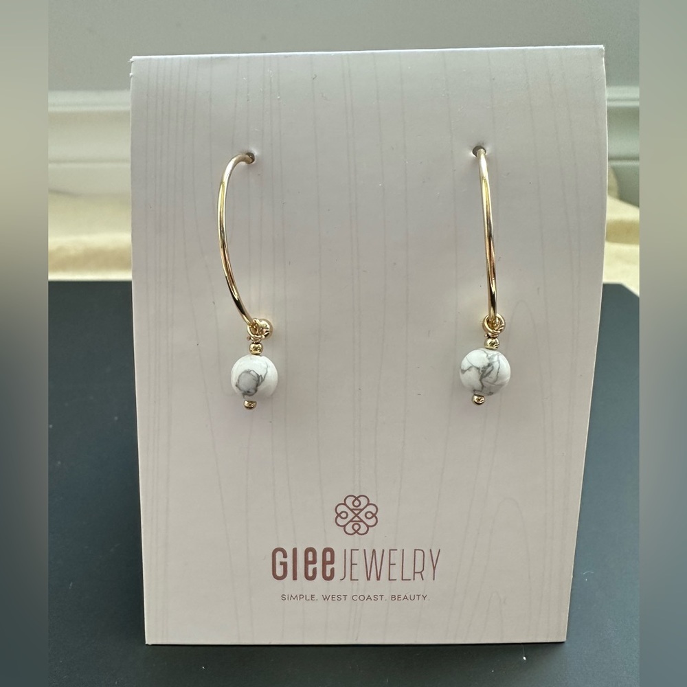 Glee open hoop earrings